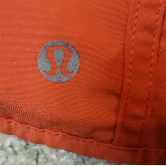 Lululemon Tracker Short 4” Vivid Flame - Picture 4 of 7